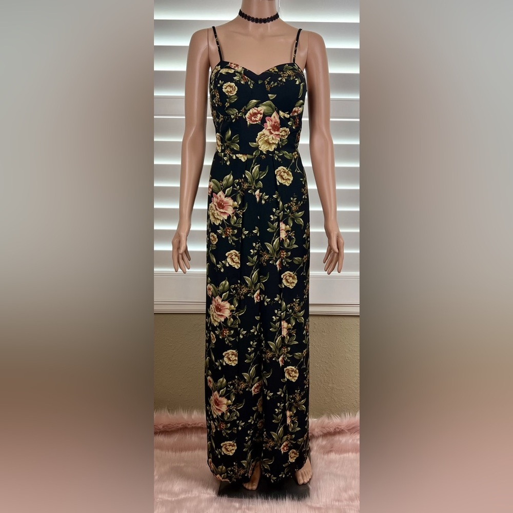 Black Floral Jumpsuit w/Floral Print Sz M, by Xhilaration